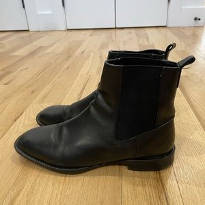 ASOS DESIGN black chelsea boots, 9